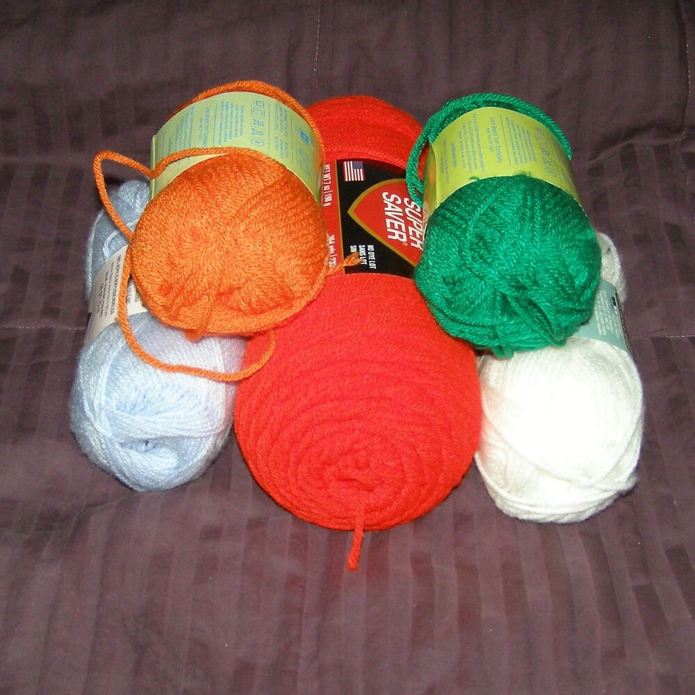 NEW 5pc Yarn Bundle Different brands, length, and Colors - Picture 5 of 5